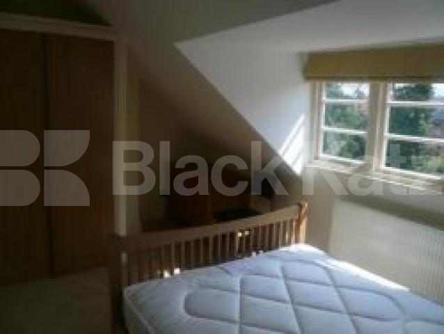 			Only 1 month's deposit instead of 6 weeks saving £575!, 2 Bedroom, 1 bath, 1 reception Flat			 Wolseley Road, CROUCH END N8